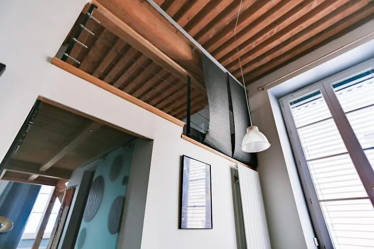 Appartement GuestReady - Charming Croix-Paquet Loft Fits 2 à Lyon 0*,